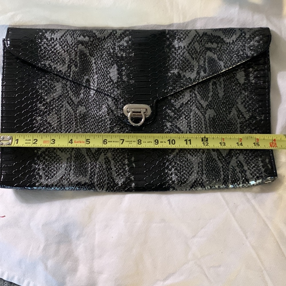 Large black&silver clutch purse - Picture 2 of 7
